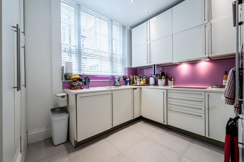 3 bedroom flat for sale, York Street, London W1H