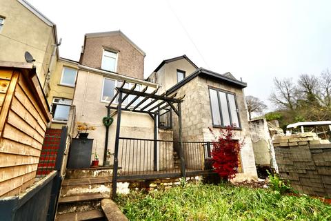 2 bedroom terraced house for sale, Oakland Street, Bedlinog, CF46