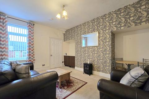 2 bedroom flat for sale, Napier Road, Swalwell NE16