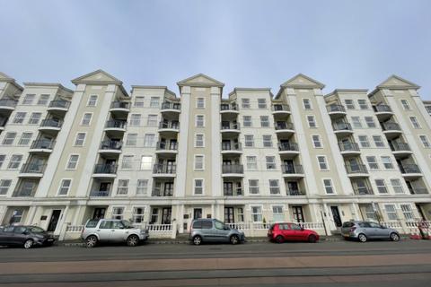 2 bedroom apartment to rent, Queens Promenade, Douglas, IM2 4NN