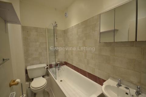 1 bedroom flat to rent, Stockwell Road, London