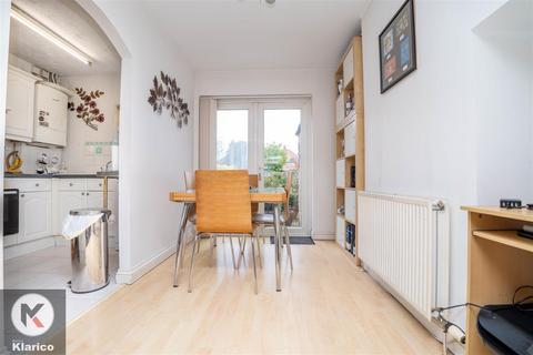 3 bedroom terraced house for sale, Amberley Road, Solihull B92