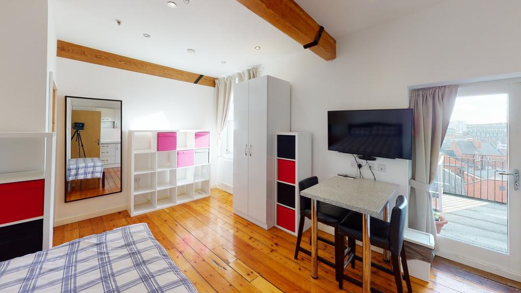 408-UPS-Bedroom