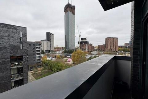 2 bedroom apartment to rent, Potato Wharf, Manchester