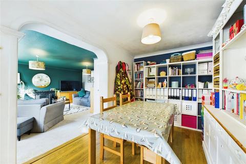30 Stockbridge Close, Chineham, Basingstoke, RG24 8WS