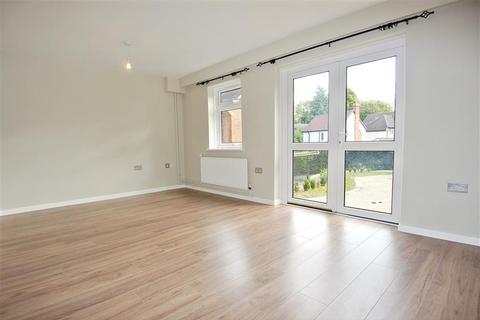 Studio to rent, Apple Trees Place, Woking GU22