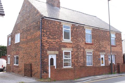 2 bedroom end of terrace house to rent, North Road, Chesterfield S43