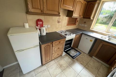 4 bedroom property to rent, Highfield