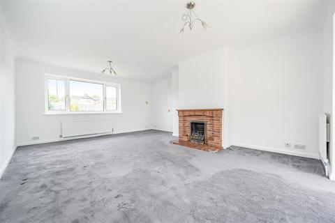 2 bedroom detached bungalow for sale, Bramshott Close, Maidstone