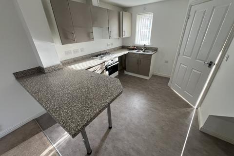 2 bedroom house to rent, Maes Pedr, Johnstown, Carmarthen