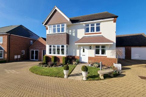 4 bedroom detached house for sale, Bakers Lane, Long Buckby, Northampton, NN6 7WA