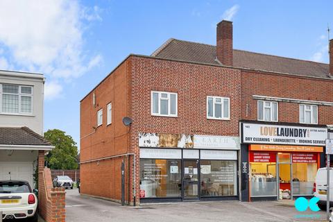 Property to rent, Heath Park Road, Romford RM2