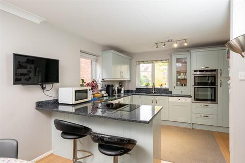 5 bedroom detached house for sale, Danesmead Close, Fulford, York, YO10 4QU