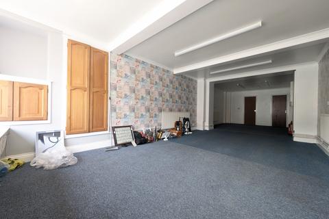 2 bedroom flat for sale, Oxford Street, Mountain Ash, CF45 3HB