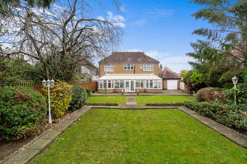 4 bedroom detached house for sale, Nutter Lane, Wanstead