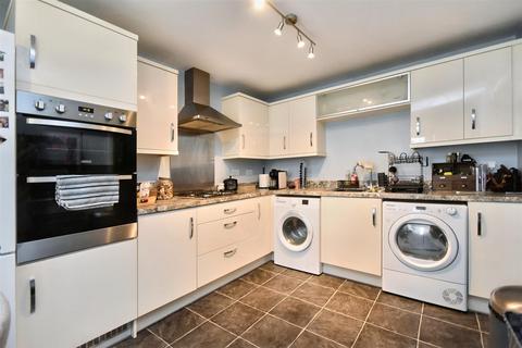 4 bedroom townhouse for sale, Roman Road, Corby NN18