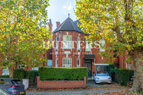 Flat 3, 17 Dartmouth Road, London, NW2 4ET