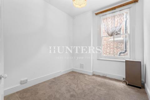 Flat 3, 17 Dartmouth Road, London, NW2 4ET