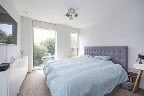 2 bedroom flat for sale, Skylark Point, Stoke Newington, London, N4