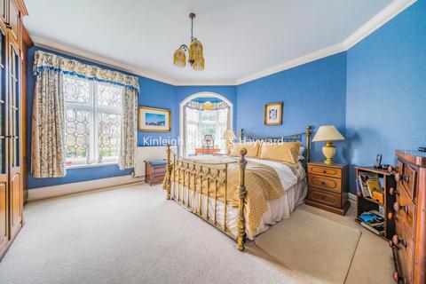 5 bedroom detached house for sale, Durham Avenue, Bromley