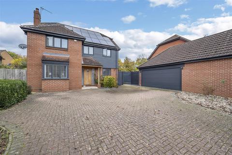 5 bedroom detached house for sale, Langford Close, Stowmarket