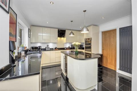 5 bedroom detached house for sale, Langford Close, Stowmarket