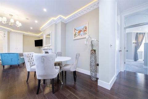 3 bedroom flat for sale, Trebovir Road, London SW5