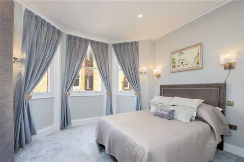 3 bedroom flat for sale, Trebovir Road, London SW5