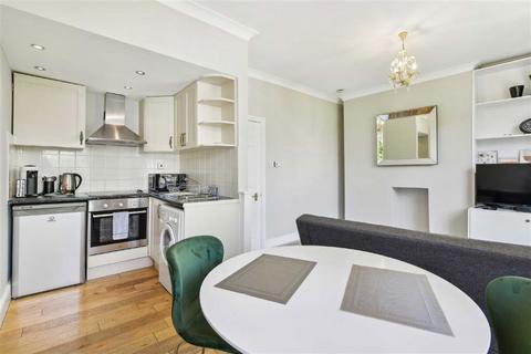 1 bedroom flat for sale, Kempsford Gardens, London SW5