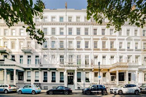 2 bedroom flat for sale, Queen's Gate Gardens, London SW7