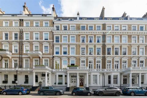 3 bedroom flat for sale, Queen's Gate Gardens, London SW7