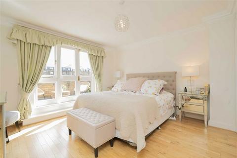 3 bedroom flat for sale, Queen's Gate Gardens, London SW7