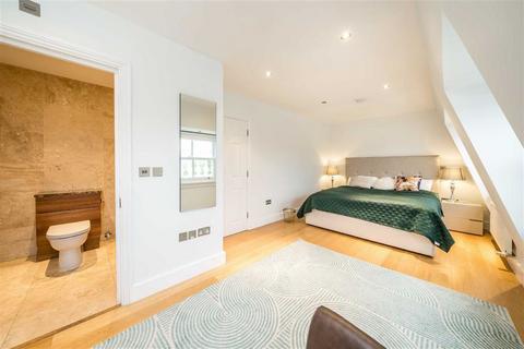 3 bedroom flat for sale, Queen's Gate, London SW7