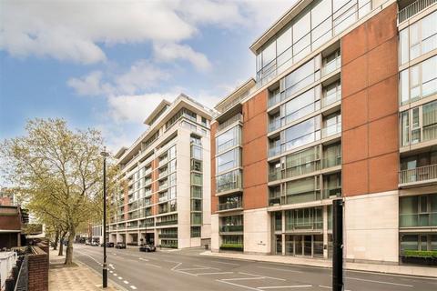 Knightsbridge, London SW7