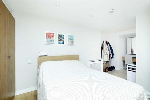 1 bedroom flat for sale, Penywern Road, London SW5