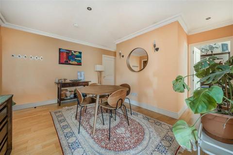 3 bedroom flat for sale, Stanhope Gardens, London SW7