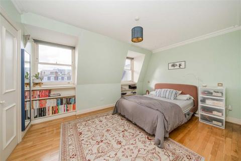 3 bedroom flat for sale, Stanhope Gardens, London SW7