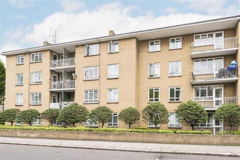 3 bedroom flat for sale, Finborough Road, London SW10