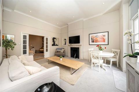 3 bedroom flat to rent, Queen's Gate Place Mews, London SW7