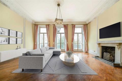 3 bedroom flat to rent, Onslow Gardens, London SW7