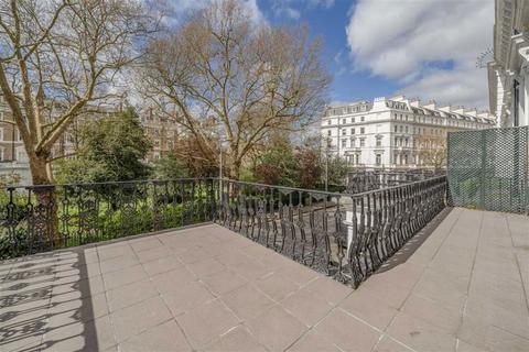 3 bedroom flat to rent, Onslow Gardens, London SW7