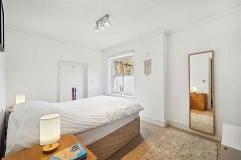 2 bedroom flat for sale, Redcliffe Gardens, London SW10