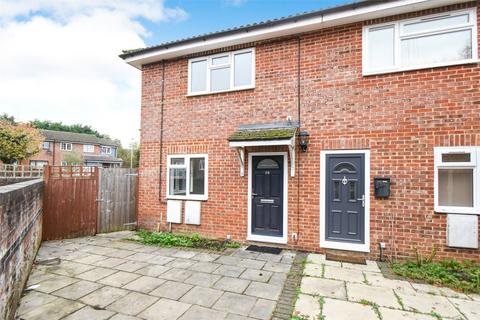 2 bedroom end of terrace house for sale, Rosebay Gardens, Hampshire RG27