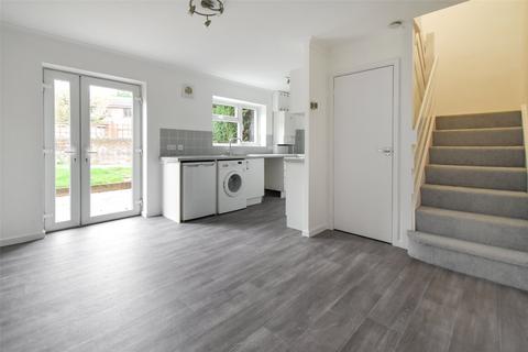 2 bedroom end of terrace house for sale, Rosebay Gardens, Hampshire RG27