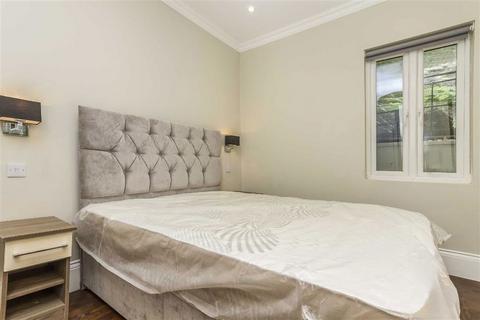 2 bedroom flat to rent, Finborough Road, London SW10