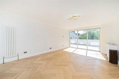 4 bedroom flat to rent, Hyde Park Gate, London SW7