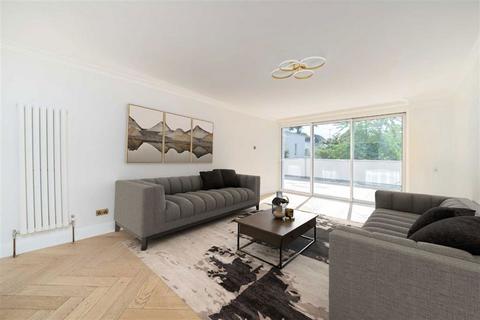 4 bedroom flat to rent, Hyde Park Gate, London SW7