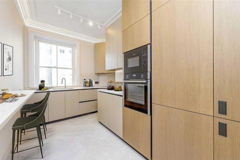 2 bedroom flat for sale, Park Mansions, London SW1X