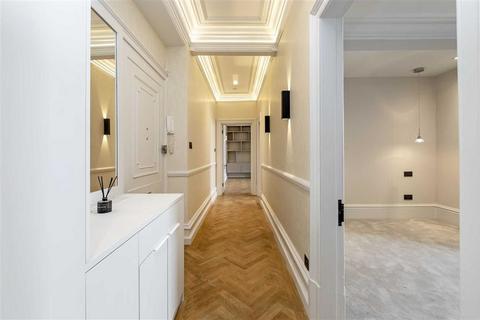 2 bedroom flat for sale, Park Mansions, London SW1X