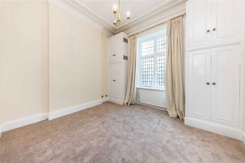 2 bedroom flat to rent, Cornwall Gardens, London SW7